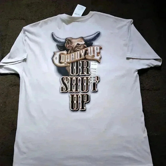 Cowboy Up Tee-shirt XL NWT - Picture 2 of 3